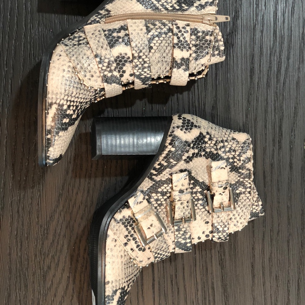 Steve Madden Python Studded Buckles Booties Sz 6 - image 4